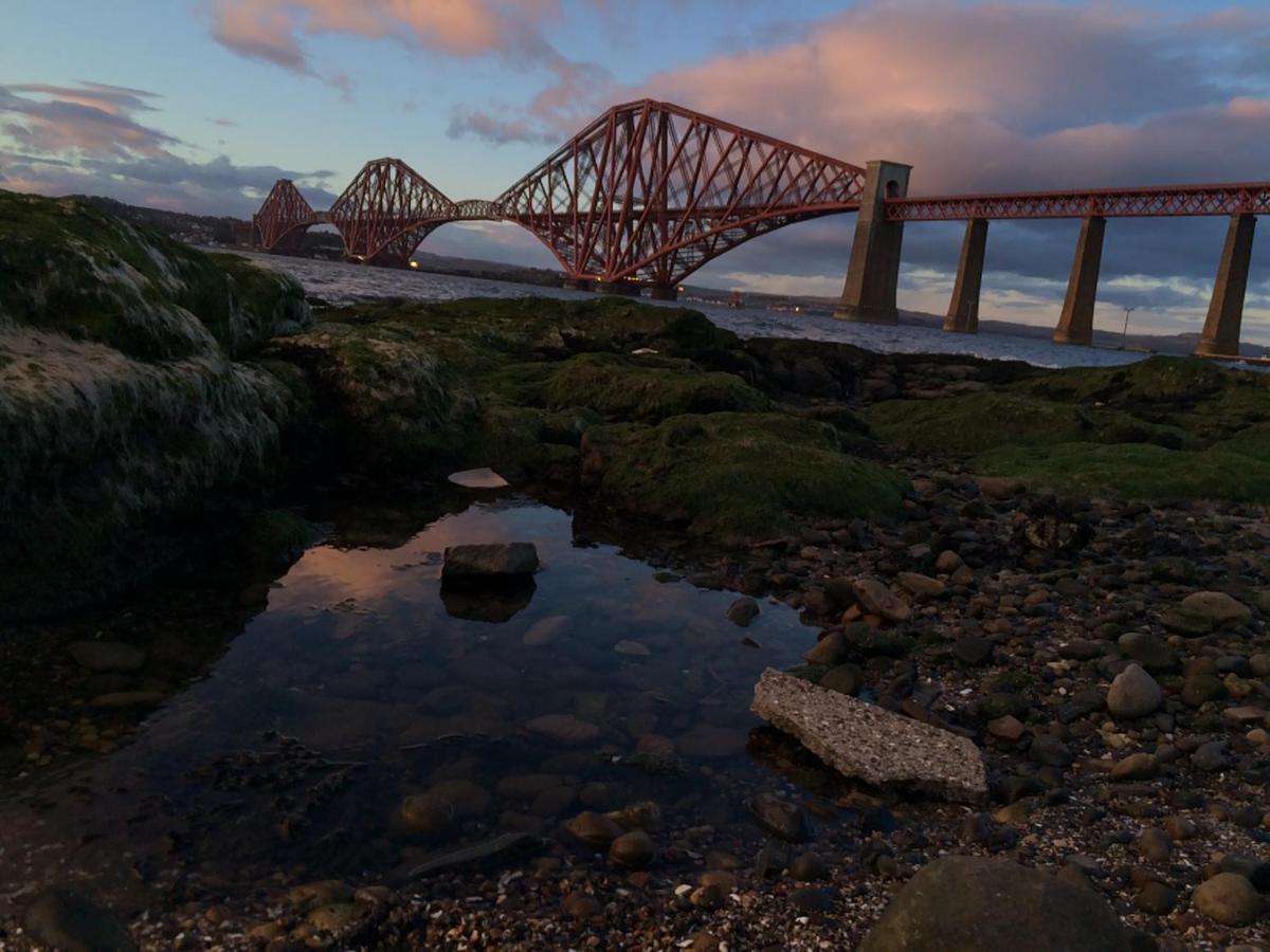 Rooms At Ravenous Beastie South Queensferry Exterior photo