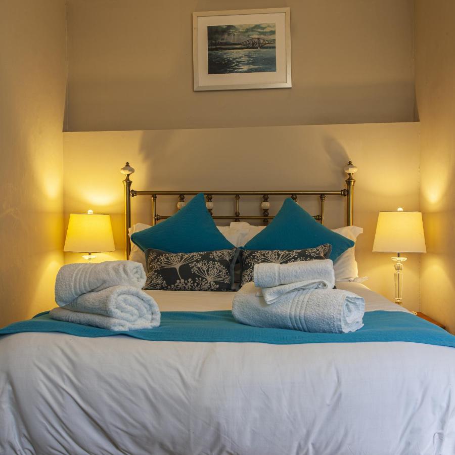 Rooms At Ravenous Beastie South Queensferry Exterior photo
